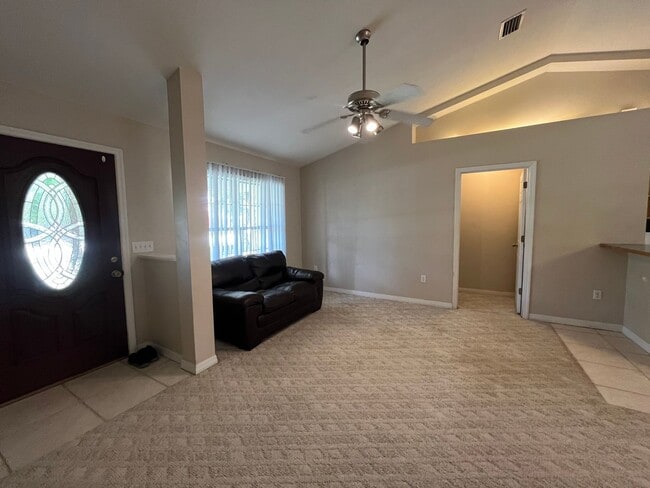 Building Photo - 3BR/2BA Home with 2 Car Garage, Fenced Yard & RV Hookups – Lake City, FL