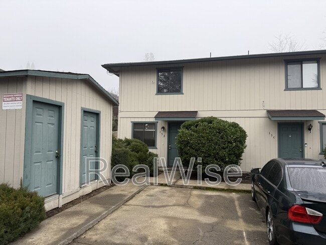 Building Photo - 152 Southridge Way