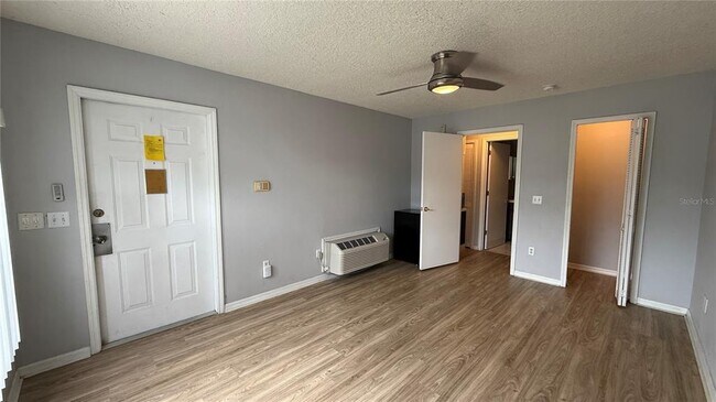 Foto del edificio - 120 Coco Plum Dr