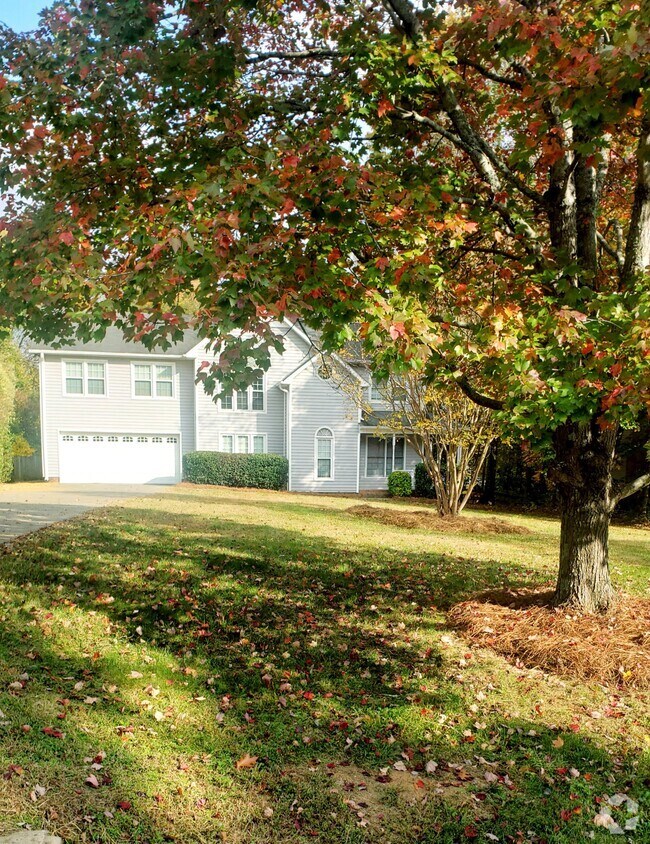 Frye Bridge Estates Apartments for Rent with Washer & Dryer Clemmons