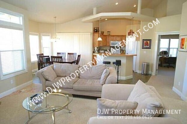 Foto del edificio - 2296 E White Hawk St