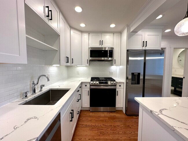 Building Photo - 690 Passaic Ave