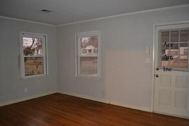 Foto del edificio - 6530 E 5th Pl