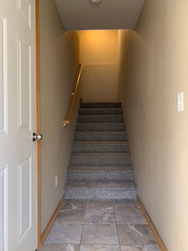 Entrada - 387 NE Kingwood