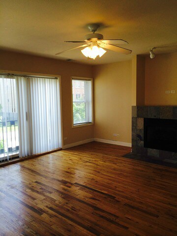 Foto principal - 2457 W Harrison St