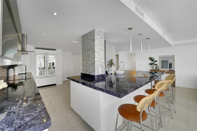 Foto del edificio - 3430 Galt Ocean Dr