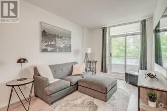 Building Photo - 3515-3515 Kariya Dr