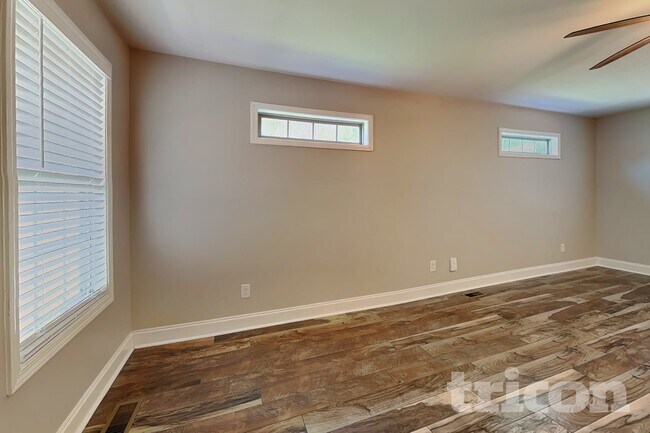 Foto del edificio - 515 Magnolia Dr