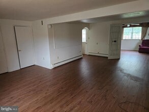 Building Photo - 802 Sunset Ave