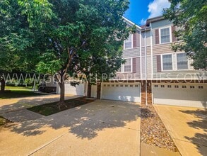 Building Photo - 15305 Townsend Ave