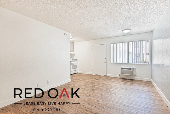 Foto del edificio - Spacious One Bedroom with Lots of Natural ...