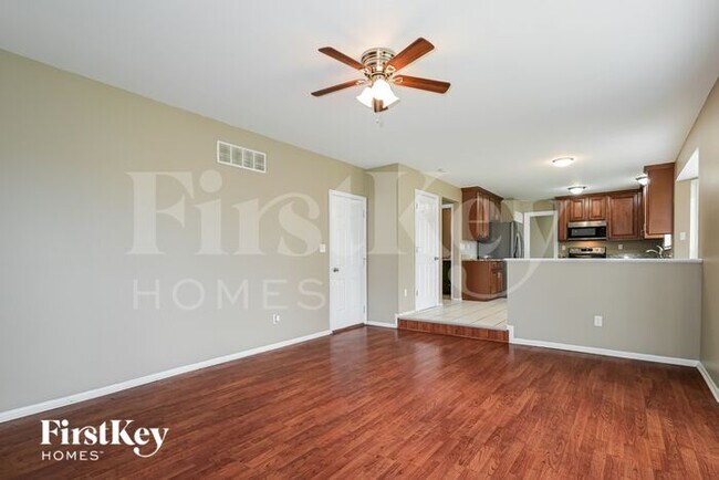 Foto del edificio - 16727 N Fork Ridge Dr