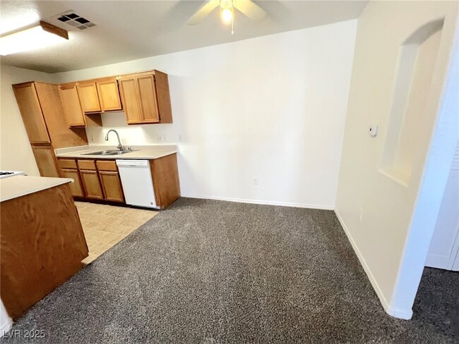 Foto del edificio - 4730 E Craig Rd