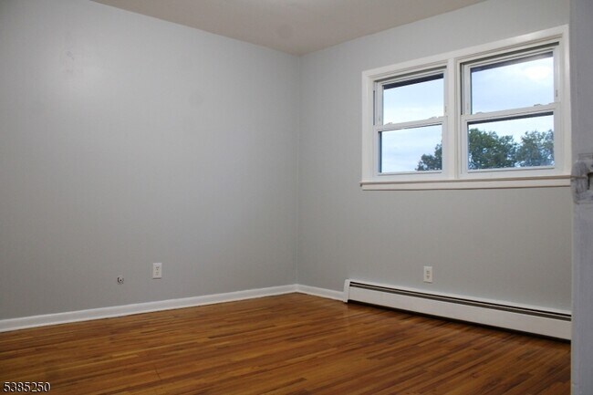 Foto del edificio - 692 Mill St