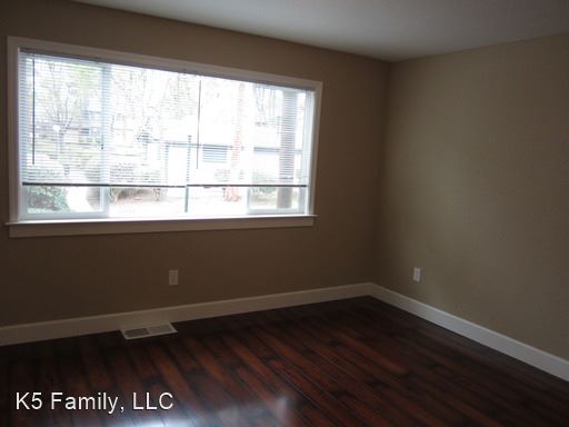 Building Photo - 1021 Chadwick Cir