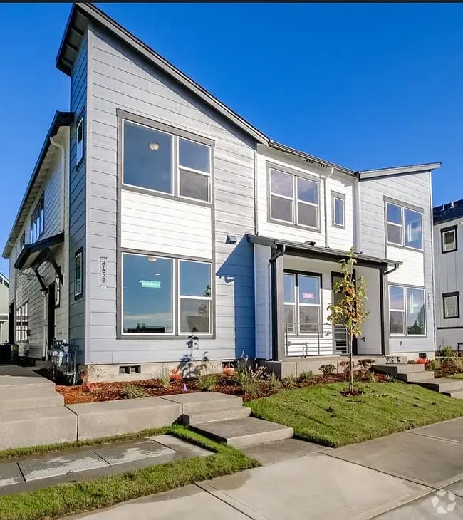 Building Photo - 8457 SE Kinnaman St