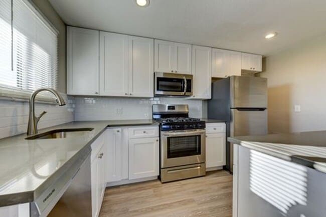 Building Photo - LoHi Haven - Spacious 2 Bedroom Unit | Prime Location
