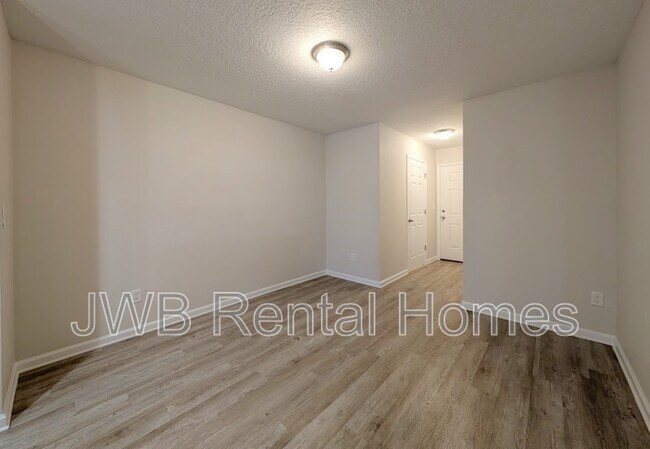 Building Photo - 8216 Eaton Ave