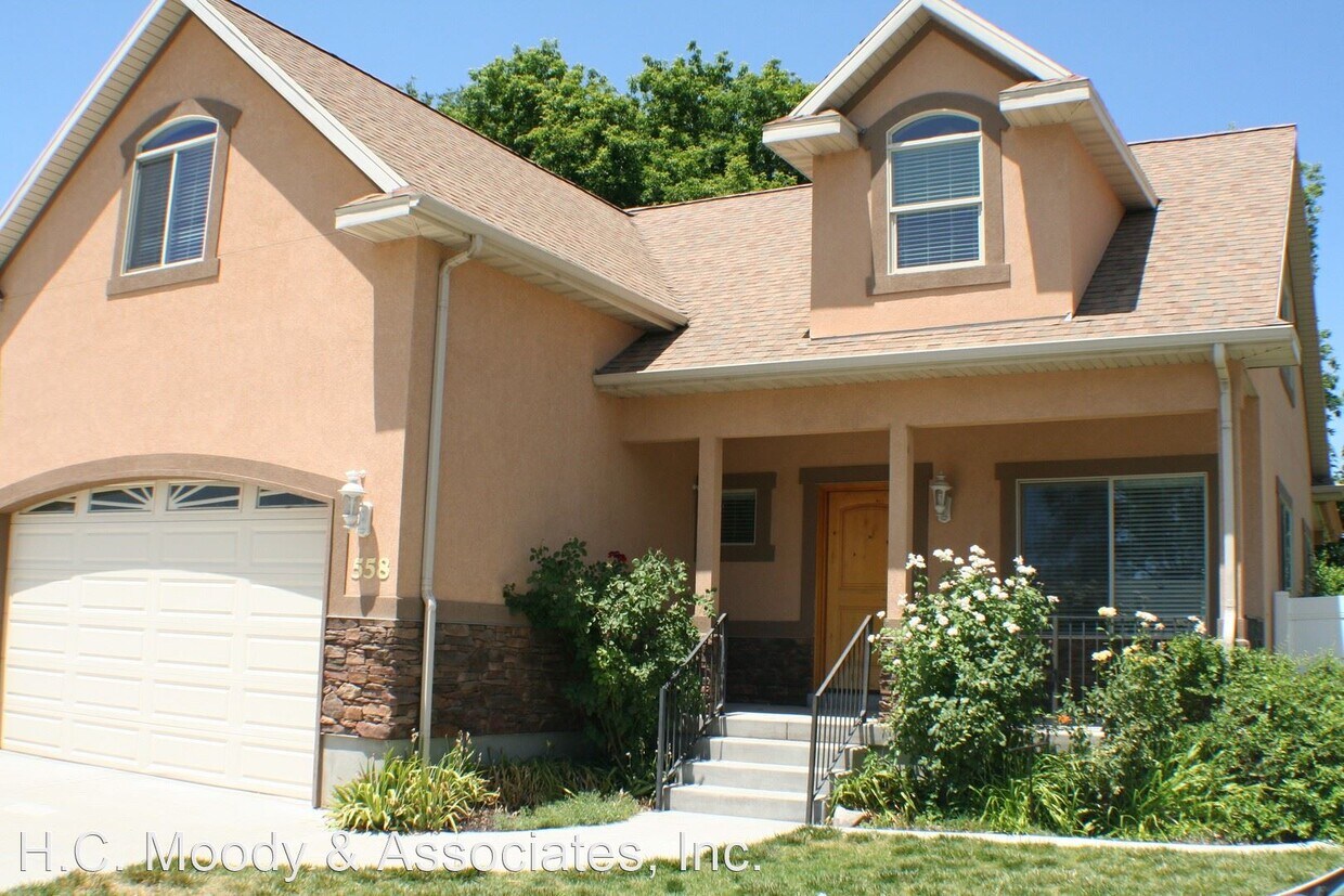 Primary Photo - 5 br, 2.5 bath House - 558 W. 1700 S.