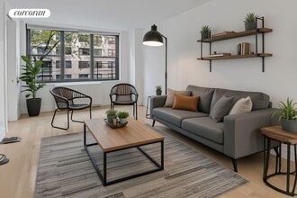 Building Photo - 301 E 87th St