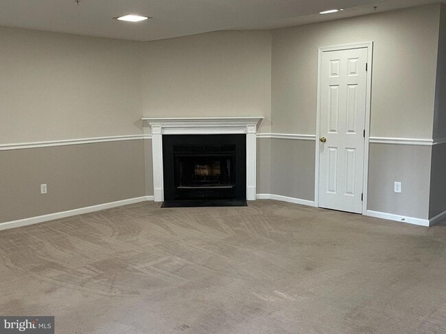 Building Photo - 1525 Ashburnham Dr