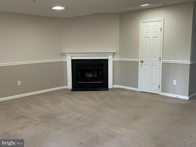Foto del edificio - 1525 Ashburnham Dr