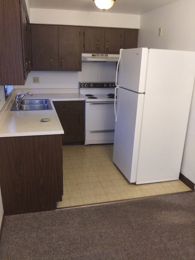 Kitchen - 1714 Commerce St