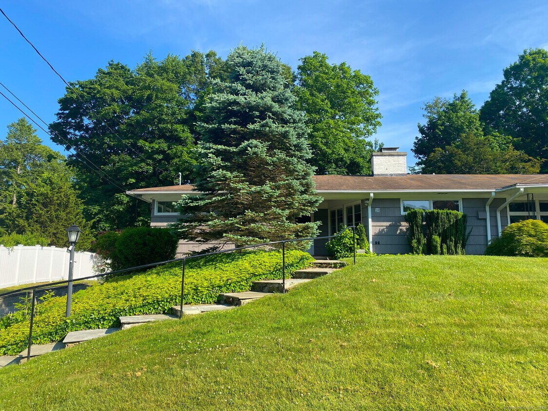 Primary Photo - 18 Bradley Rd