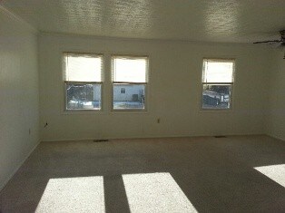 Building Photo - 2099 Lake Grove Ln