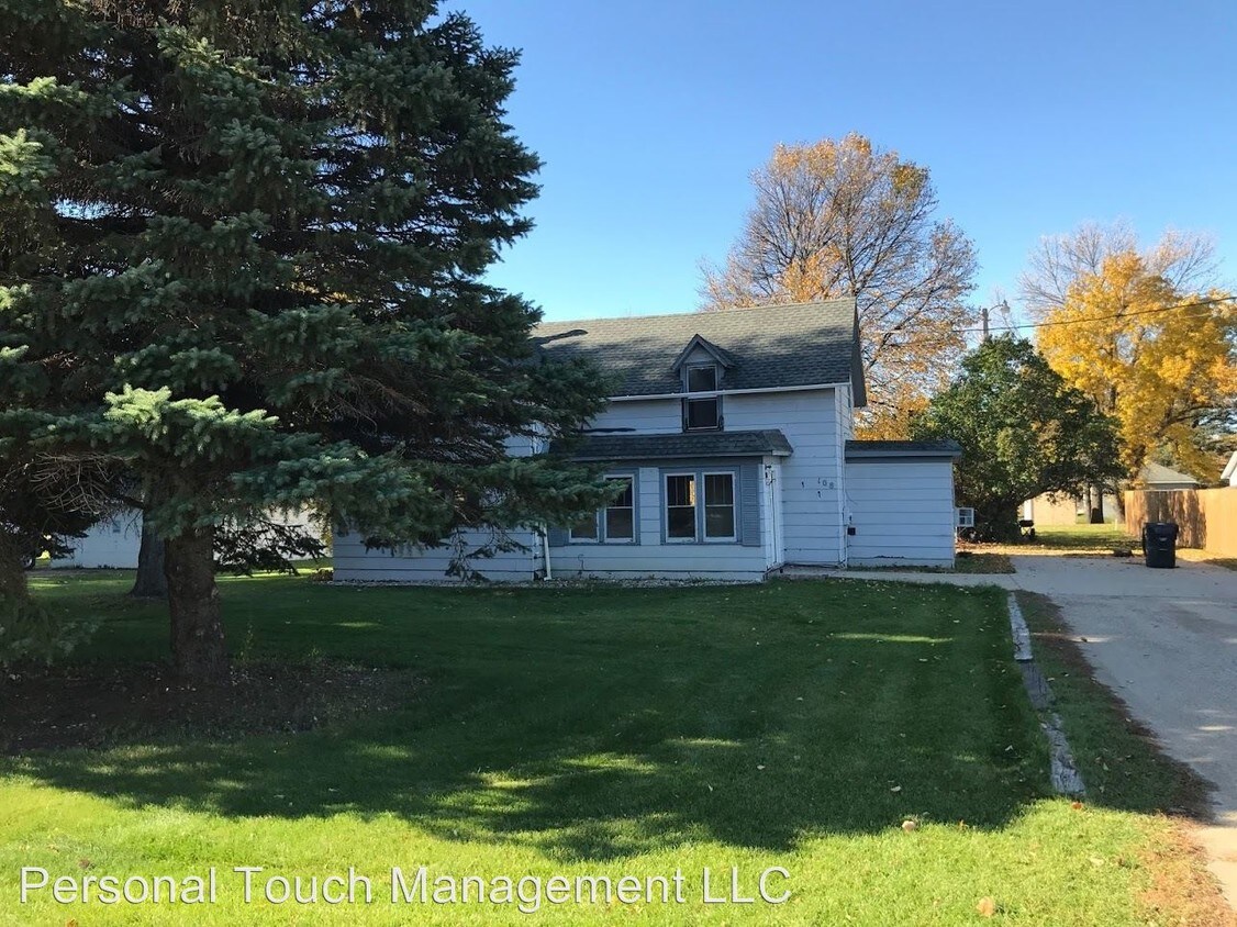 Foto principal - 108 6th St N