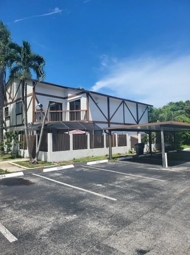 Building Photo - 2400 Lena Ln