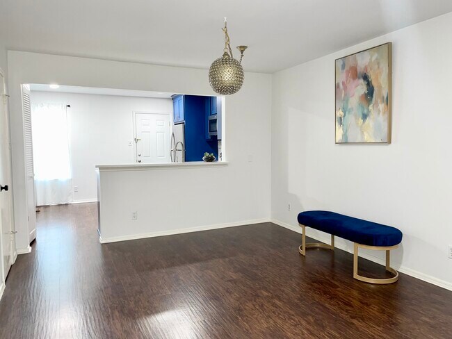 Foto del edificio - 7718 Royal Ln
