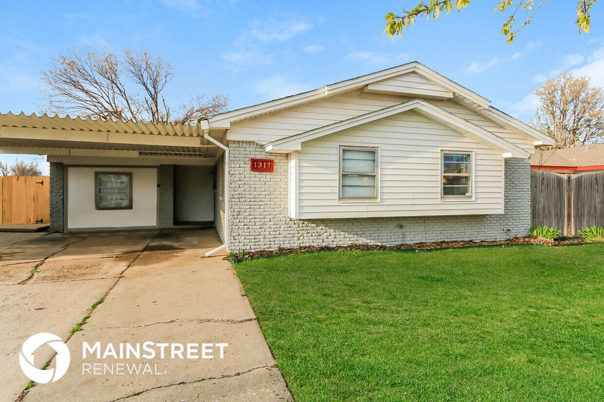 Primary Photo - 1317 SW 63rd St
