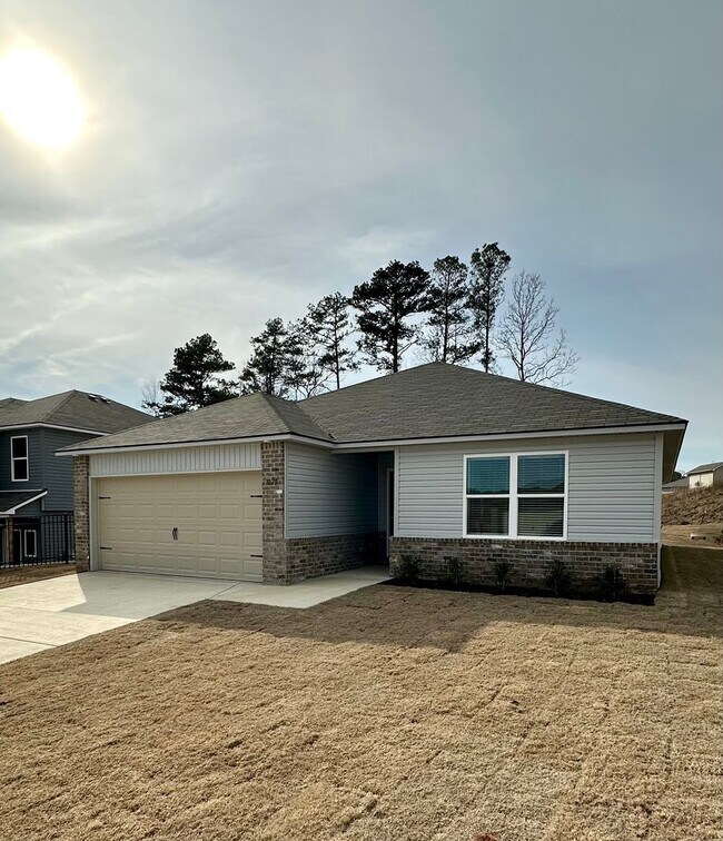 Foto del edificio - *MARCH FREE** Brand New  Three Bedroom | Two Bathroom Home in Odenville