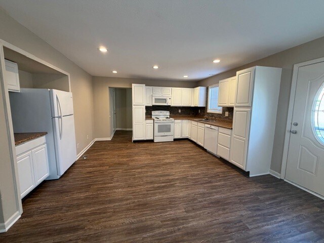 Cocina/Comedor - 322 N Prairie St