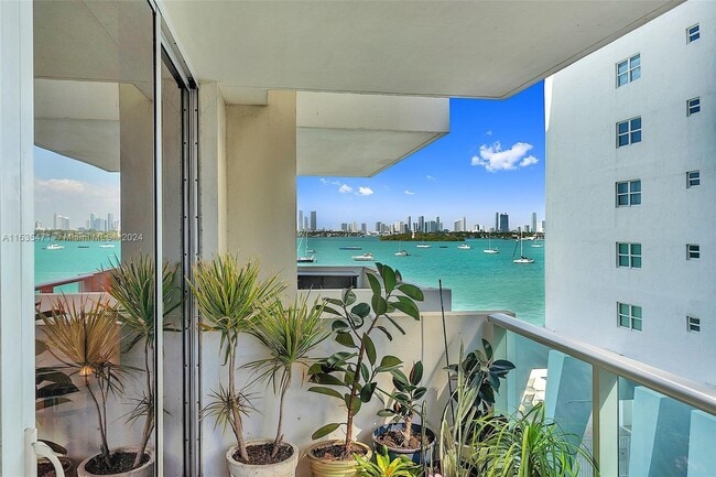 Foto del edificio - 1200 West Ave