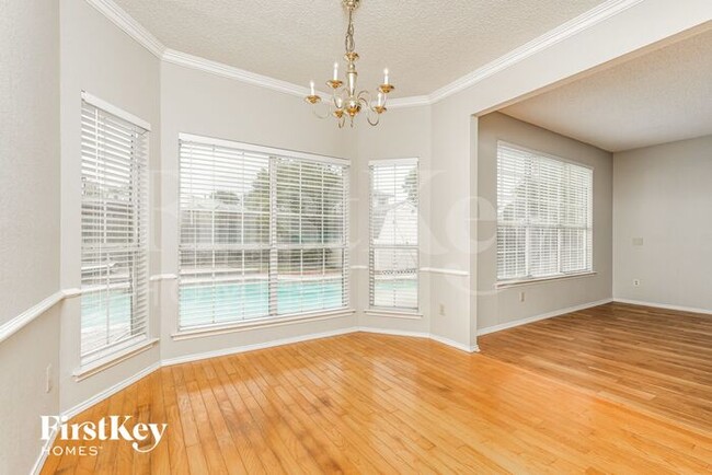 Foto del edificio - 6837 Lyndale Dr
