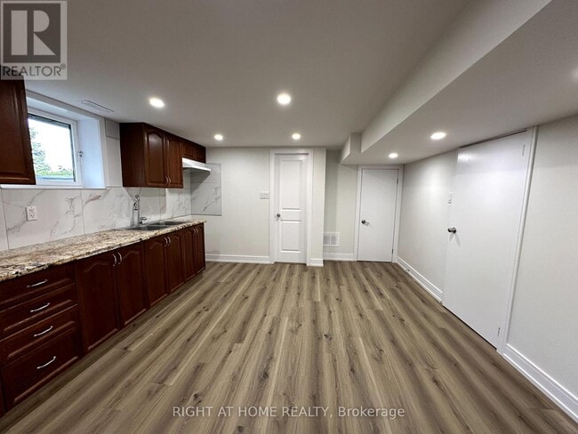Building Photo - 4497 Solina Rd