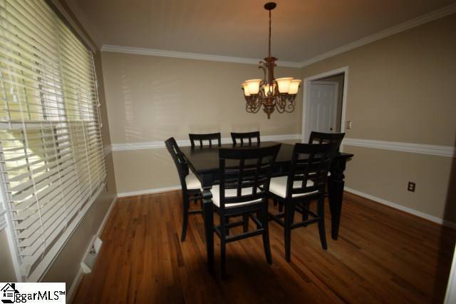 Foto del edificio - 4 Bedroom /2.5 Bath in Greer !! Minutes from Downtown Greer