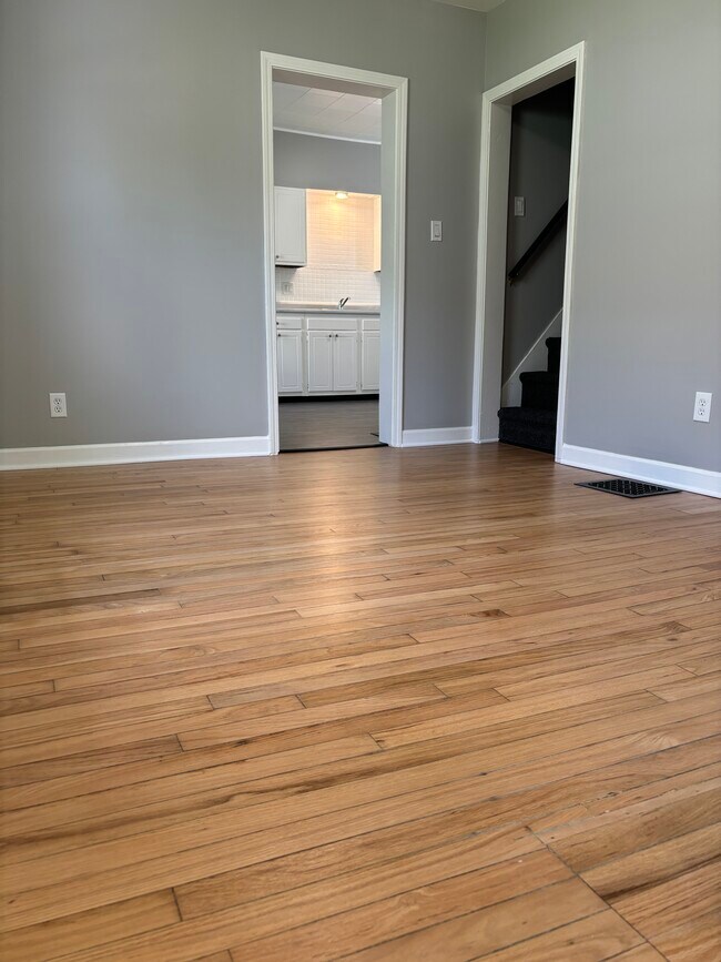 Foto del edificio - 1070 Elizabeth Ave NW