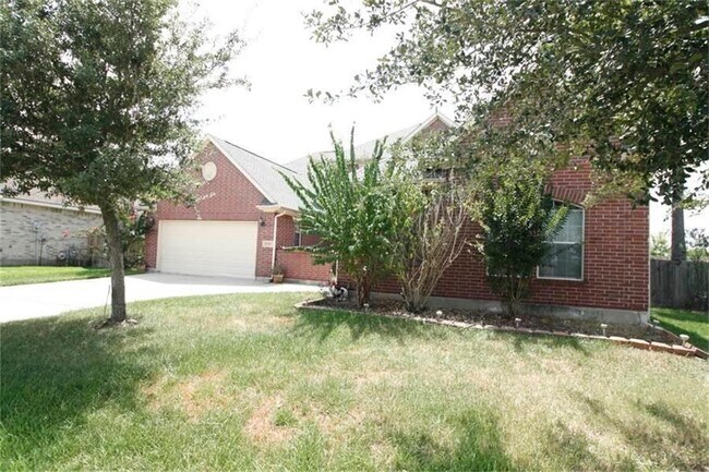 Building Photo - 19415 Country Rd Dr