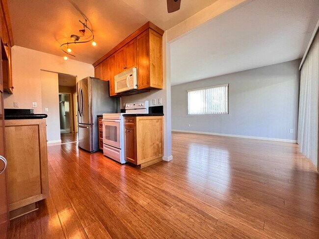 Foto del edificio - La Mesa Brierwood Condo Two Bedroom 2 Bath...