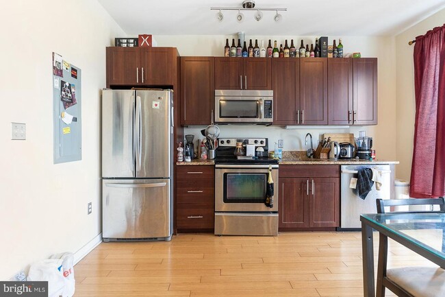 Foto del edificio - 4742 Pine St