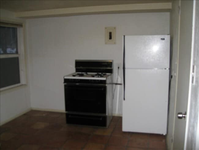 Building Photo - 327 S 900 W
