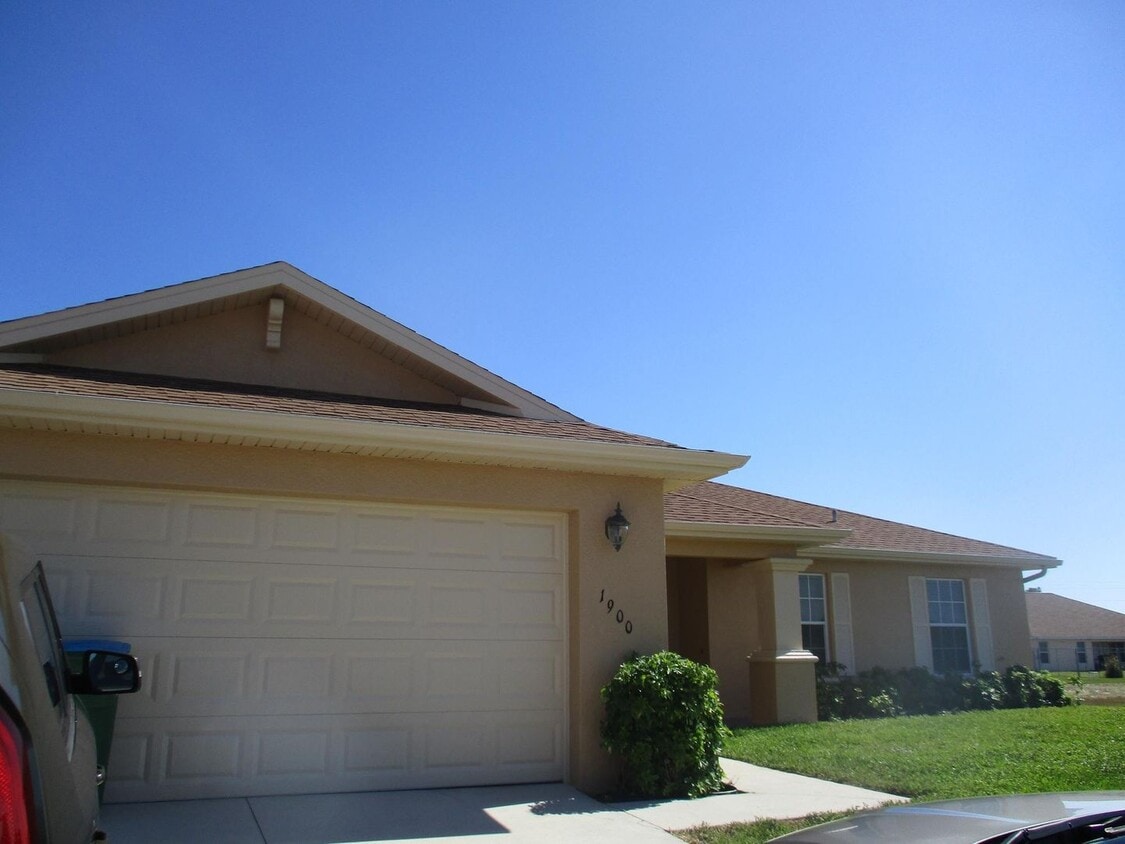 Foto principal - 1900 Kismet Pkwy W