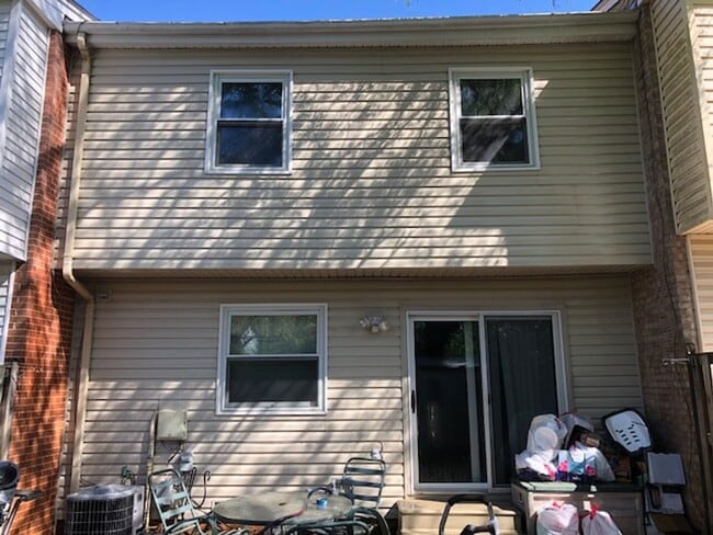 Photo - Beautifully remodeled 3-bed 2.5-bath Townh... Townhome