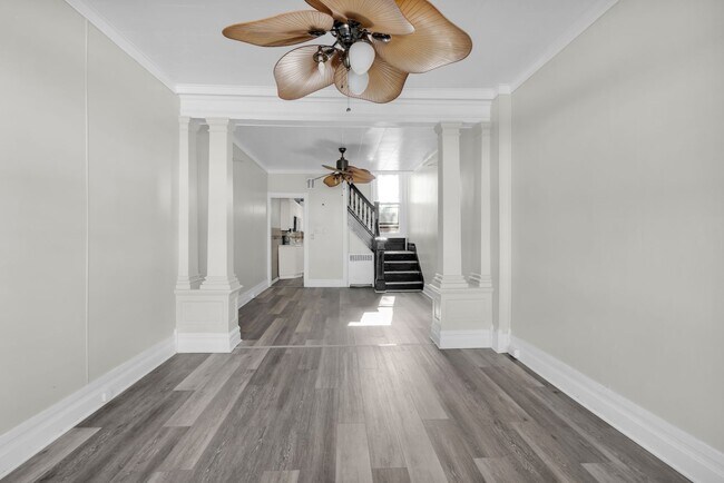 Foto del edificio - 1542 Warren St