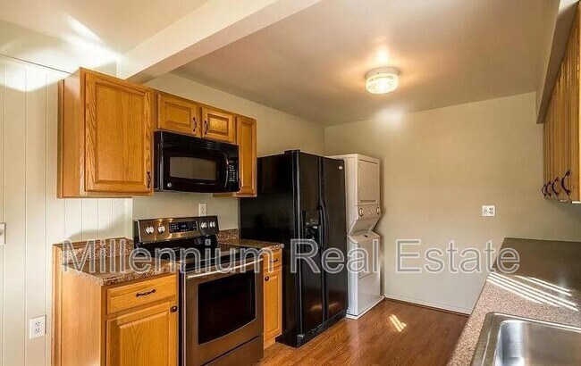 Foto del edificio - 317 E Lincoln Ave
