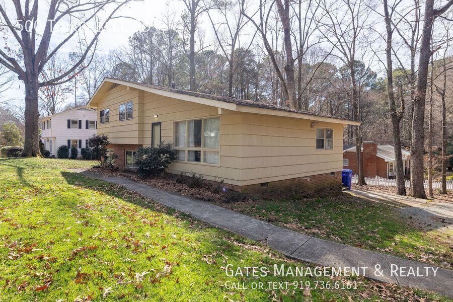 Primary Photo - Roomy Split-Level in Chapel Hill