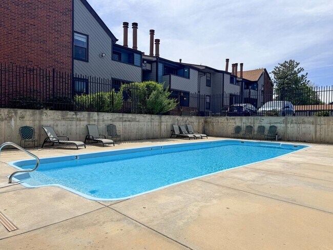 Foto del edificio - Move-in Incentive!